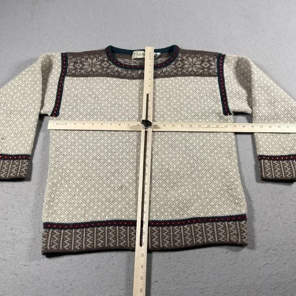 Vintage L.L.Bean Sweater Womens Large Gray Brown Wool Nordic Fair Isle Snowflake - Picture 4 of 8